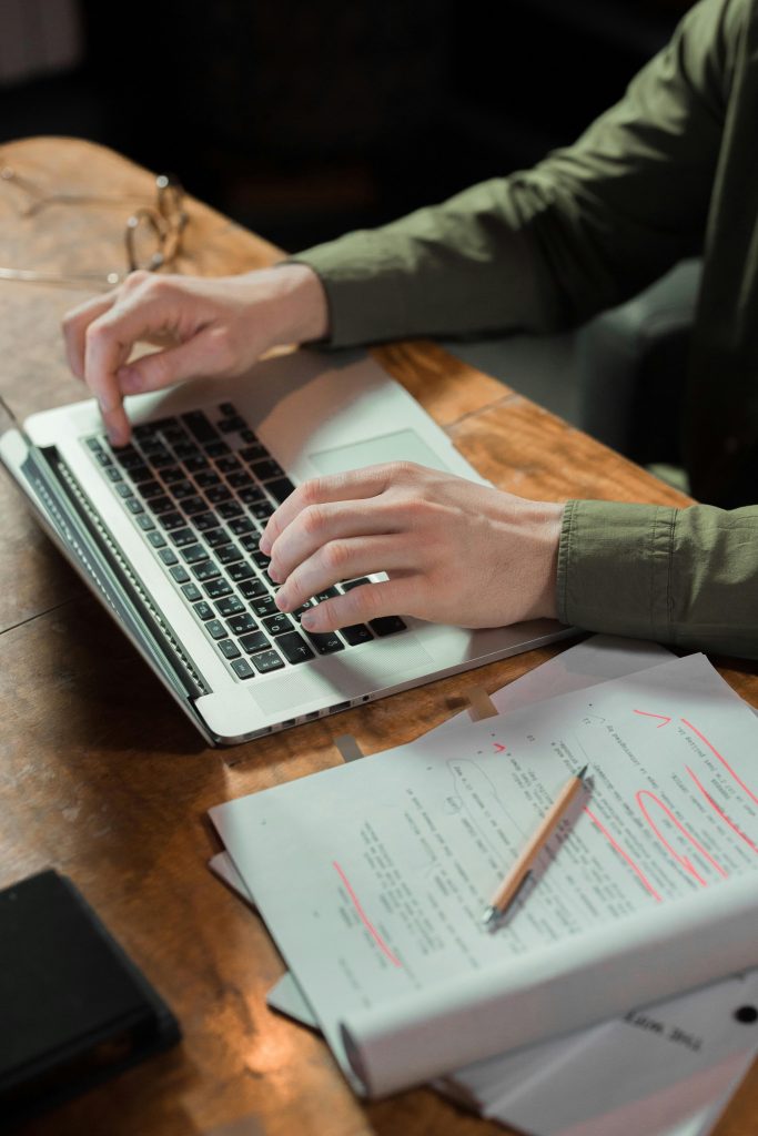 writing an outline for a research paper is very beneficial